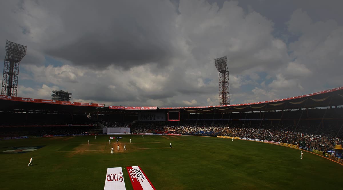 IND vs SA 3rd T20I: बेंगलुरु में कल बारिश के साथ आंधी तूफान आने की प्रबल संभावना IND vs SA 3rd T20I: बेंगलुरु में कल बारिश के साथ आंधी तूफान आने की प्रबल संभावना