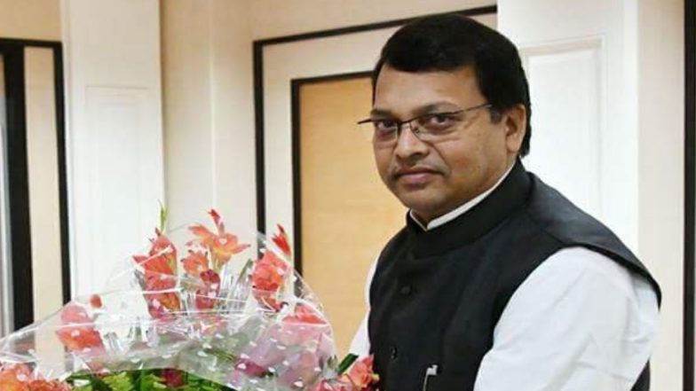 उत्तर प्रदेश: राज्यमंत्री बाबूराम निषाद की पत्नी ने पति पर लगाया घरेलू हिंसा का आरोप, कहा- जान से मारने की देते हैं धमकी