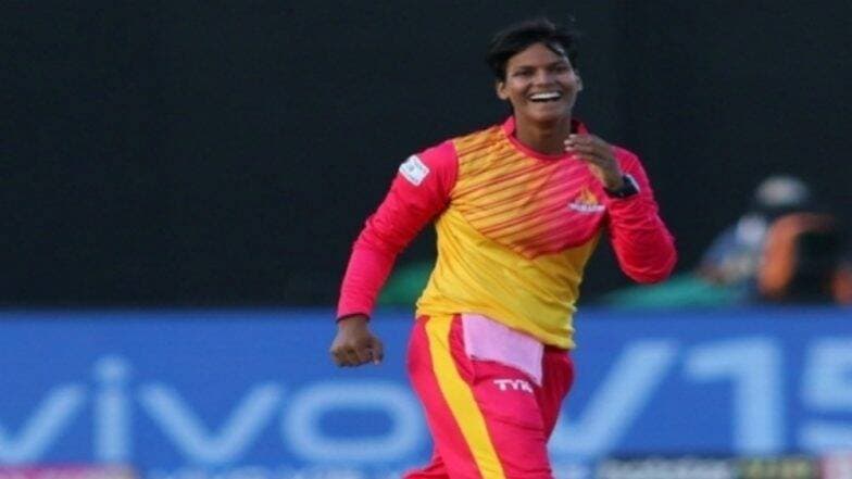 T20 क्रिकेट में तीन मेडन ओवर डालने वाली पहली भारतीय खिलाड़ी बनी दिप्ती शर्मा T20 क्रिकेट में तीन मेडन ओवर डालने वाली पहली भारतीय खिलाड़ी बनी दिप्ती शर्मा
