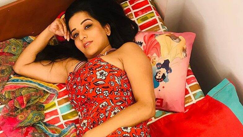 बेड पर लेटकर भोजपुरी एक्ट्रेस मोनालिसा ने खींची तस्वीर, यूजर्स बोले हॉट, देखें फोटोज बेड पर लेटकर भोजपुरी एक्ट्रेस मोनालिसा ने खींची तस्वीर, यूजर्स बोले हॉट, देखें फोटोज