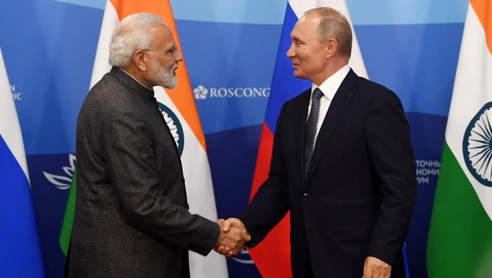 ईस्टर्न इकोनोमिक फोरम से पीएम मोदी का ऐलान- रूस को भारत देगा 1 बिलियन डॉलर का कर्ज ईस्टर्न इकोनोमिक फोरम से पीएम मोदी का ऐलान- रूस को भारत देगा 1 बिलियन डॉलर का कर्ज