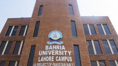 पाकिस्तानी शिक्षण संस्थान का अजीबोगरीब फरमान,  छात्र-छात्राओं को एक-दूसरे से अलग बैठाने और दूरी बनाये रखने का दिया आदेश