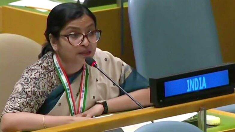 UN में इमरान खान के झूठ को भारत ने किया बेनकाब, विदिशा मैत्रा ने कहा- आतंकियों को पेंशन देती है पाक सरकार UN में इमरान खान के झूठ को भारत ने किया बेनकाब, विदिशा मैत्रा ने कहा- आतंकियों को पेंशन देती है पाक सरकार