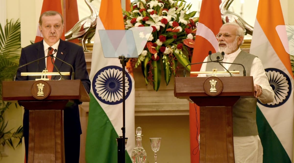 तुर्की के राष्ट्रपति रेसेप तईप एर्दोगन ने पाकिस्तान का किया समर्थन, भारत ने दिया करारा जवाब तुर्की के राष्ट्रपति रेसेप तईप एर्दोगन ने पाकिस्तान का किया समर्थन, भारत ने दिया करारा जवाब