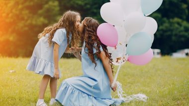 Daughter's Day 2019: बेटियों के लिए बेहद खास है डॉटर्स डे, जानिए क्यों मनाया जाता है यह दिवस और कैसे हुई इसकी शुरुआत