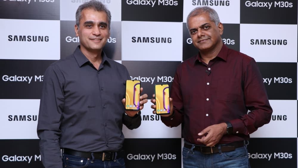 Samsung ने Galaxy M सीरीज के 2 नए स्मार्टफोन लांच किए, जानें फीचर्स और कीमत Samsung ने Galaxy M सीरीज के 2 नए स्मार्टफोन लांच किए, जानें फीचर्स और कीमत