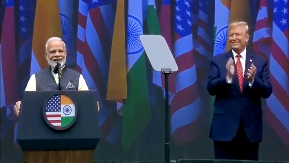 प्रधानमंत्री नरेंद्र मोदी ने अर्थव्यवस्था को लेकर कहा- सकरात्मक डील के लिए अमेरिकी राष्ट्रपति डोनाल्ड ट्रंप के साथ बैठूंगा प्रधानमंत्री नरेंद्र मोदी ने अर्थव्यवस्था को लेकर कहा- सकरात्मक डील के लिए अमेरिकी राष्ट्रपति डोनाल्ड ट्रंप के साथ बैठूंगा