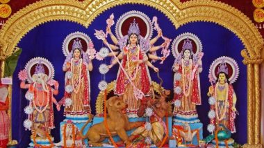 Navratri 2019: शारदीय नवरात्रि पर घोड़े पर सवार होकर आ रही हैं मां दुर्गा, शुभ या अशुभ जानिए कैसा होगा इसका प्रभाव