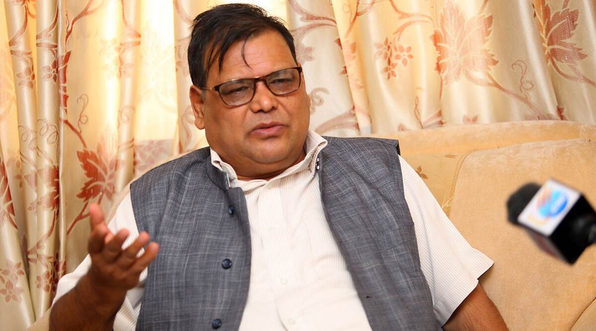नेपाल: महिला कर्मचारी से रेप के आरोप में पूर्व उप-प्रधानमंत्री कृष्ण बहादुर महरा गिरफ्तार नेपाल: महिला कर्मचारी से रेप के आरोप में पूर्व उप-प्रधानमंत्री कृष्ण बहादुर महरा गिरफ्तार