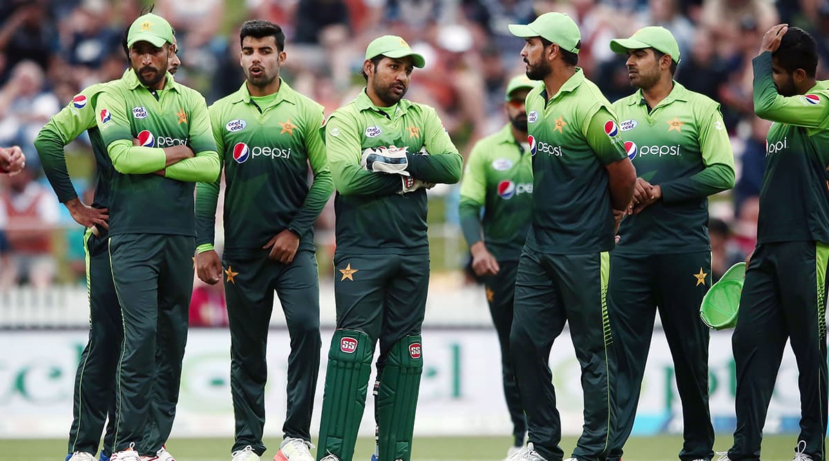 PAK vs SL T20 Series 2019: श्रीलंका के खिलाफ T20 सीरीज के लिए पाकिस्तान टीम में इन बड़े खिलाड़ियों की हुई वापसी, देखें लिस्ट PAK vs SL T20 Series 2019: श्रीलंका के खिलाफ T20 सीरीज के लिए पाकिस्तान टीम में इन बड़े खिलाड़ियों की हुई वापसी, देखें लिस्ट