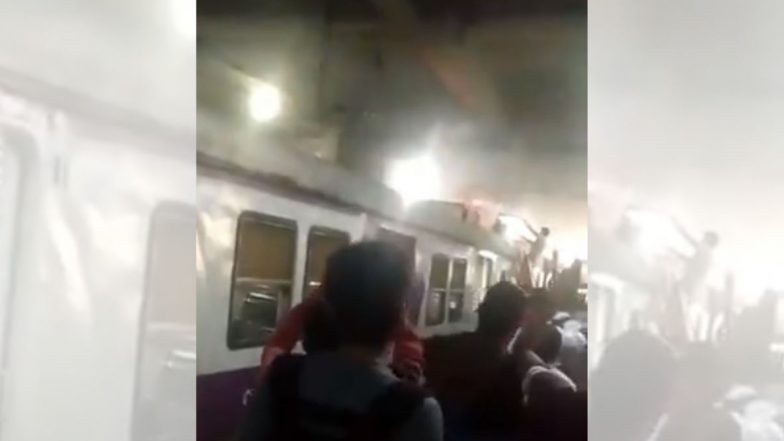 मुंबई में टला बड़ा हादसा, वाशी स्टेशन पर लोकल ट्रेन में लगी आग-मची अफरा-तफरी