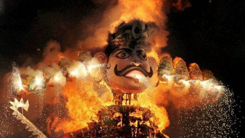Ravan Dahan at Mumbai Live Streaming: दशहरे के खास मौके पर मुंबई में इन जगहों पर होगा भव्य रावण दहन का कार्यक्रम, यहां देखें लाइव वीडियो