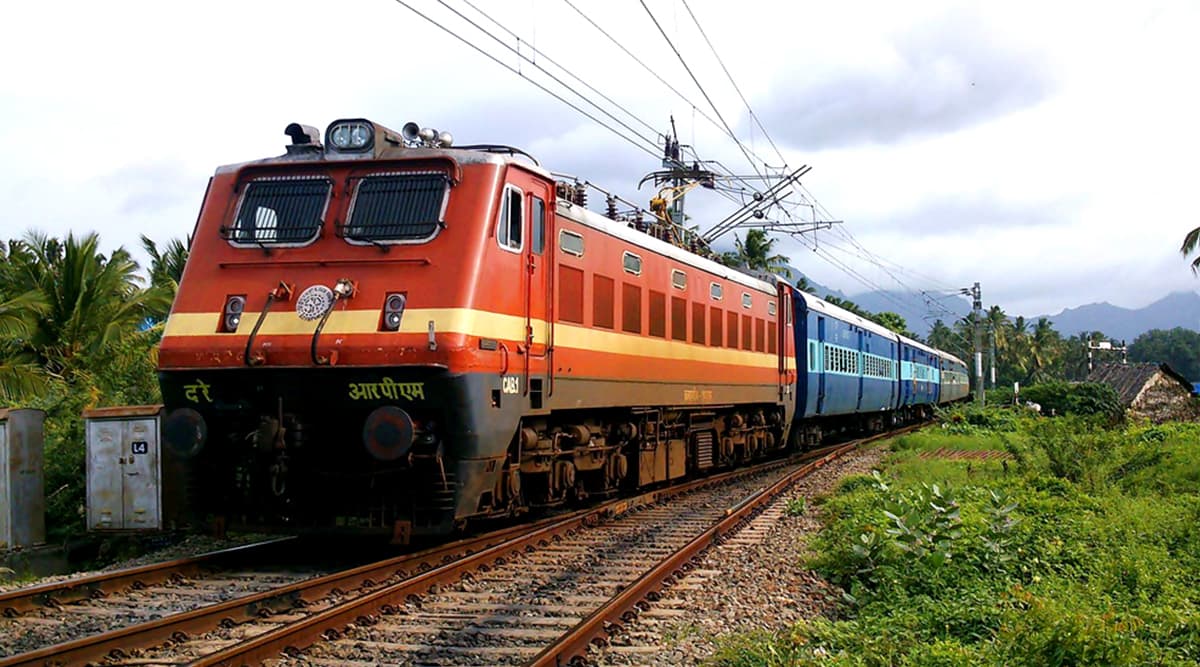 नए साल में पड़ेगी महंगाई की मार! रेल किराए में बढ़ोतरी कर सकता है इंडियन रेलवे