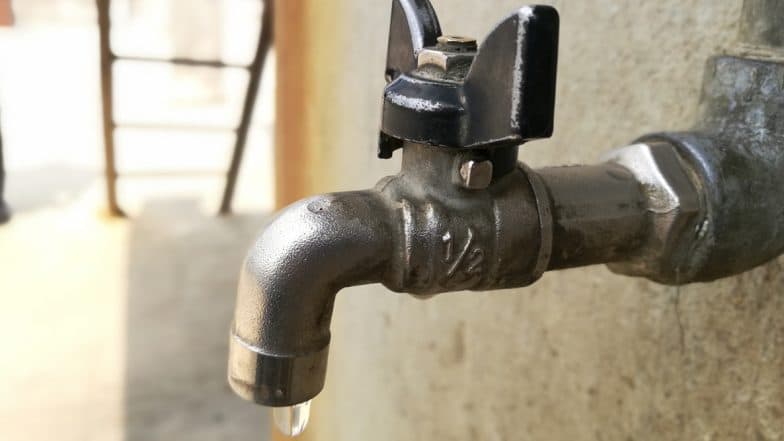 मुंबई: 11 साल में चुराया 73 करोड़ का पानी, 6 लोगों पर एफआईआर दर्ज मुंबई: 11 साल में चुराया 73 करोड़ का पानी, 6 लोगों पर एफआईआर दर्ज