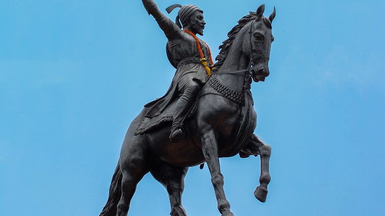 महाराष्ट्र: चौथी कक्षा की किताबों से छत्रपति शिवाजी महाराज का इतिहास हटाने से छिड़ा विवाद