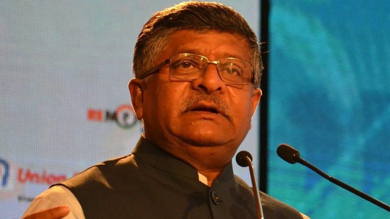 Facebook Row: आईटी मंत्री रविशंकर प्रसाद ने मार्क जुकरबर्ग को लिखा पत्र, कहा- फेसबुक के कर्मचारी पीएम मोदी को कहते हैं अपशब्द