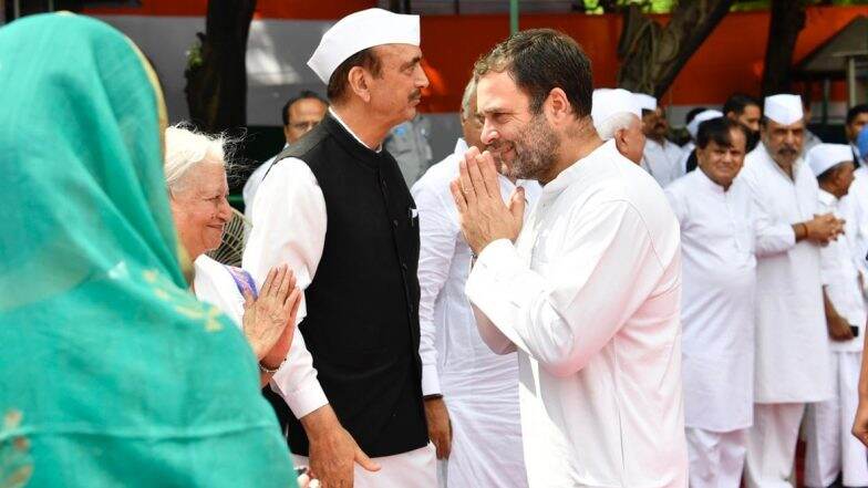 राहुल गांधी को लेकर कांग्रेस में मचा घमासान, आपस में भिड़े पार्टी के वरिष्ठ नेता राहुल गांधी को लेकर कांग्रेस में मचा घमासान, आपस में भिड़े पार्टी के वरिष्ठ नेता