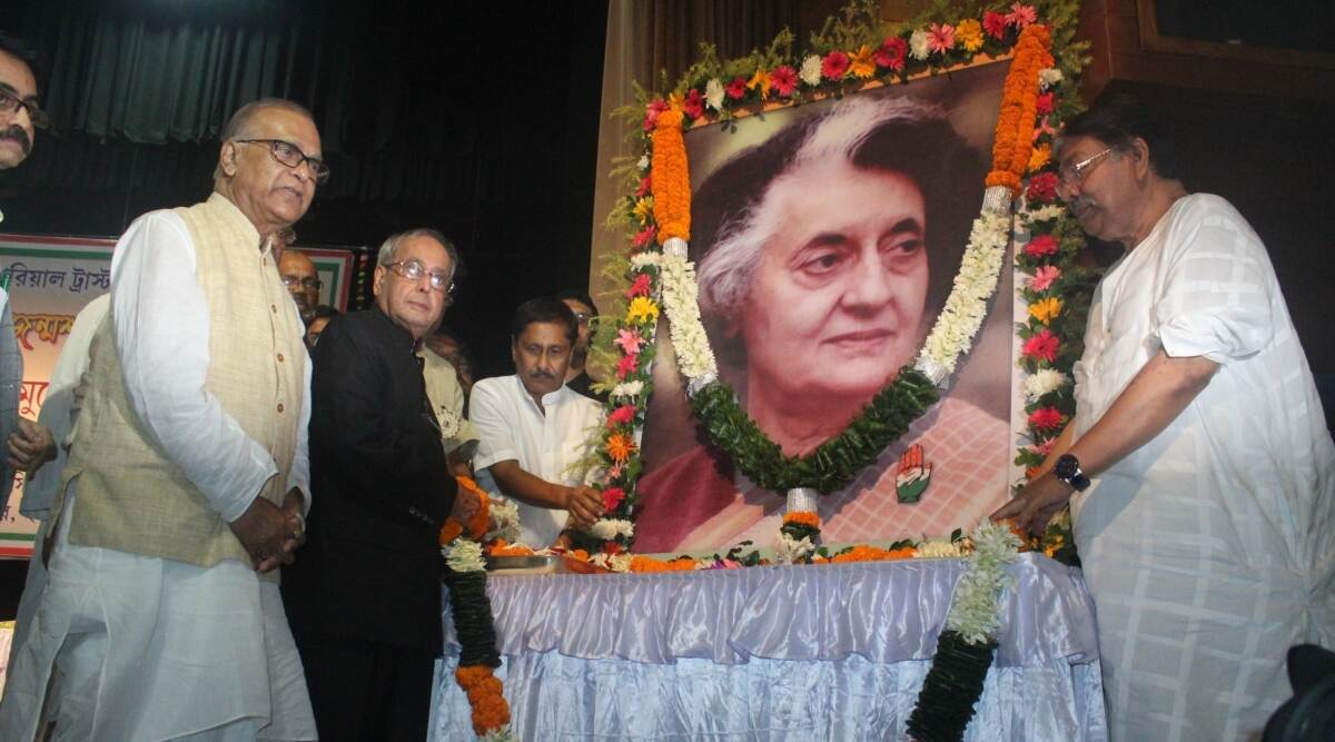 कांग्रेस ने पूर्व प्रधानमंत्री इंदिरा गांधी की पुण्यतिथि पर अर्पित की श्रद्धांजलि कांग्रेस ने पूर्व प्रधानमंत्री इंदिरा गांधी की पुण्यतिथि पर अर्पित की श्रद्धांजलि