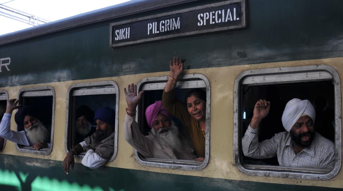 पाकिस्तान रेलवे गुरु नानक देव की 550वीं जयंती पर सिख समुदाय के लिए चलाएगा विशेष ट्रेन पाकिस्तान रेलवे गुरु नानक देव की 550वीं जयंती पर सिख समुदाय के लिए चलाएगा विशेष ट्रेन