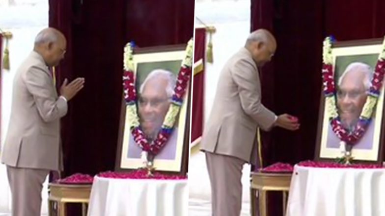 राष्ट्रपति भवन में राम नाथ कोविंद ने पूर्व राष्ट्रपति के आर नारायणन को 99वें जन्मदिवस पर दी श्रद्धांजलि