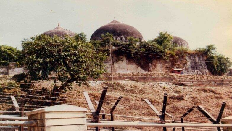 अयोध्या विवाद: राम जन्मभूमि-बाबरी मस्जिद मामले में सुप्रीम कोर्ट तय करेगा, समझौता या फैसला अयोध्या विवाद: राम जन्मभूमि-बाबरी मस्जिद मामले में सुप्रीम कोर्ट तय करेगा, समझौता या फैसला