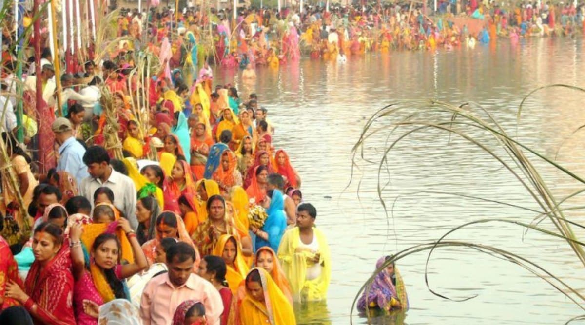 Chhath Puja 2019: चार दिवसीय छठ महापर्व की तैयारियों में जुटे श्रद्धालु, प्रशासन ने भी कसी कमर Chhath Puja 2019: चार दिवसीय छठ महापर्व की तैयारियों में जुटे श्रद्धालु, प्रशासन ने भी कसी कमर