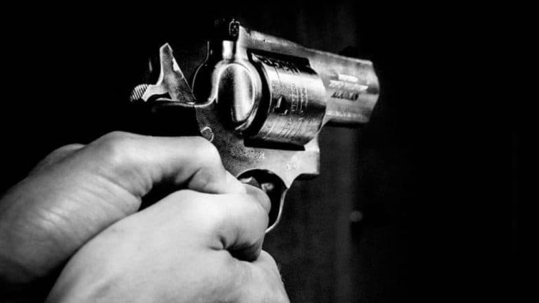 अलीगढ़: गुटखा के रुपये मांगने पर दुकानदार को मारी गोली, आरोपी फारार, मामला दर्ज अलीगढ़: गुटखा के रुपये मांगने पर दुकानदार को मारी गोली, आरोपी फारार, मामला दर्ज