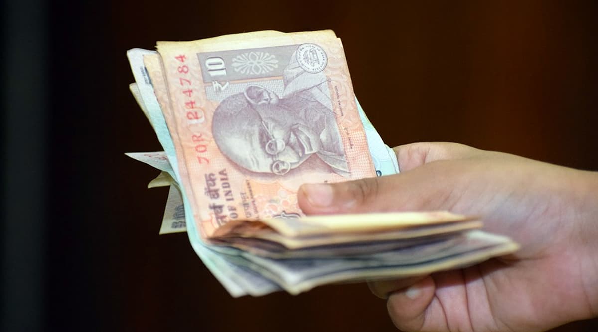 7th Pay Commission: दिवाली पर सरकारी कर्मचारियों को बड़ा तोहफा, टियर 1 और 2 शहरों में इतना मिलेगा महंगाई भत्ता 7th Pay Commission: दिवाली पर सरकारी कर्मचारियों को बड़ा तोहफा, टियर 1 और 2 शहरों में इतना मिलेगा महंगाई भत्ता