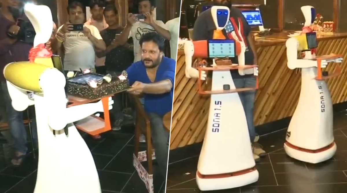 गजब! भुवनेश्वर के इस रेस्टॉरेंट में रोबोट परोसते हैं खाना, रोबो सेफ को देखने के लिए उमड़ रही है लोगों की भीड़ गजब! भुवनेश्वर के इस रेस्टॉरेंट में रोबोट परोसते हैं खाना, रोबो सेफ को देखने के लिए उमड़ रही है लोगों की भीड़