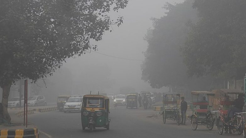दिवाली के बाद दिल्ली-एनसीआर में खतरनाक स्तर पर प्रदूषण, धुएं की चादर में लिपटी राजधानी