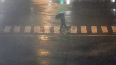 Mumbai Rains: मुंबई से सटे कल्याण, ठाणे और नवी मुंबई में भारी बारिश, बदलापुर में बिजली गुल 