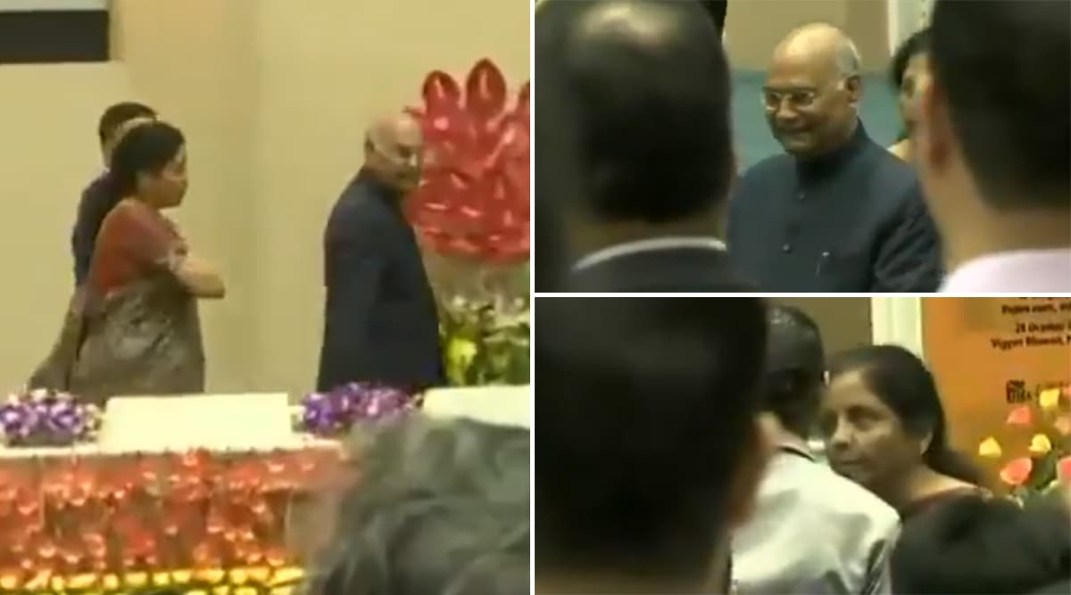 राष्ट्रगान के दौरान बेहोश होकर गिरी महिला सुरक्षाकर्मी, राष्ट्रपति रामनाथ कोविंद और निर्मला सीतारमण ने प्रोटोकॉल तोड़कर जाना हाल चाल; देखें वीडियो राष्ट्रगान के दौरान बेहोश होकर गिरी महिला सुरक्षाकर्मी, राष्ट्रपति रामनाथ कोविंद और निर्मला सीतारमण ने प्रोटोकॉल तोड़कर जाना हाल चाल; देखें वीडियो