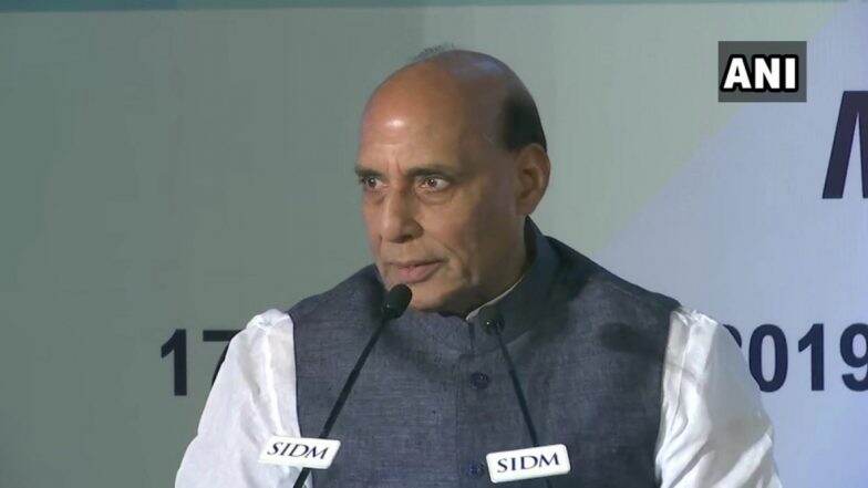 केंद्रीय रक्षा मंत्री राजनाथ सिंह ने कहा- भारत और अमेरिका सहयोग में पिछले पांच साल में हुई काफी वृद्धि केंद्रीय रक्षा मंत्री राजनाथ सिंह ने कहा- भारत और अमेरिका सहयोग में पिछले पांच साल में हुई काफी वृद्धि