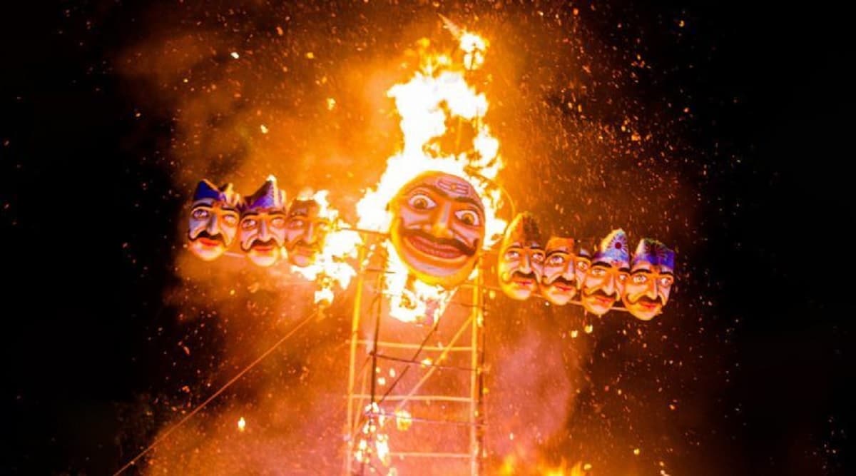 Ravan Dahan at DDA Ground, Dwarka Live Streaming: पीएम मोदी दिल्ली के द्वारका में करेंगे रावण का दहन, देखें लाइव वीडियो Ravan Dahan at DDA Ground, Dwarka Live Streaming: पीएम मोदी दिल्ली के द्वारका में करेंगे रावण का दहन, देखें लाइव वीडियो