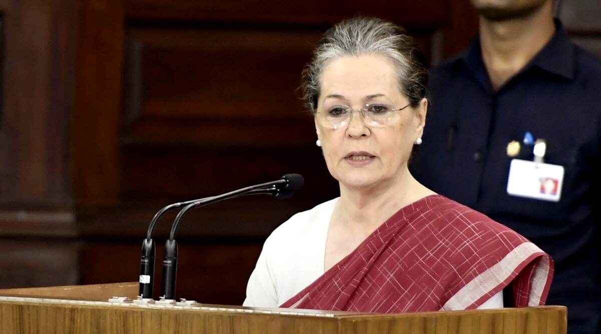 अभिजीत बनर्जी को मिला अर्थशास्त्र में नोबेल पुरस्कार, सोनिया गांधी ने बधाई देकर कहा- उनके ऊपर सभी को है गर्व अभिजीत बनर्जी को मिला अर्थशास्त्र में नोबेल पुरस्कार, सोनिया गांधी ने बधाई देकर कहा- उनके ऊपर सभी को है गर्व