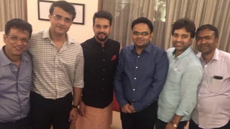 सौरव गांगुली ने शेयर की अपनी BCCI की नई टीम की तस्वीर, लिखा- साथ मिलकर अच्छा काम करेंगे सौरव गांगुली ने शेयर की अपनी BCCI की नई टीम की तस्वीर, लिखा- साथ मिलकर अच्छा काम करेंगे
