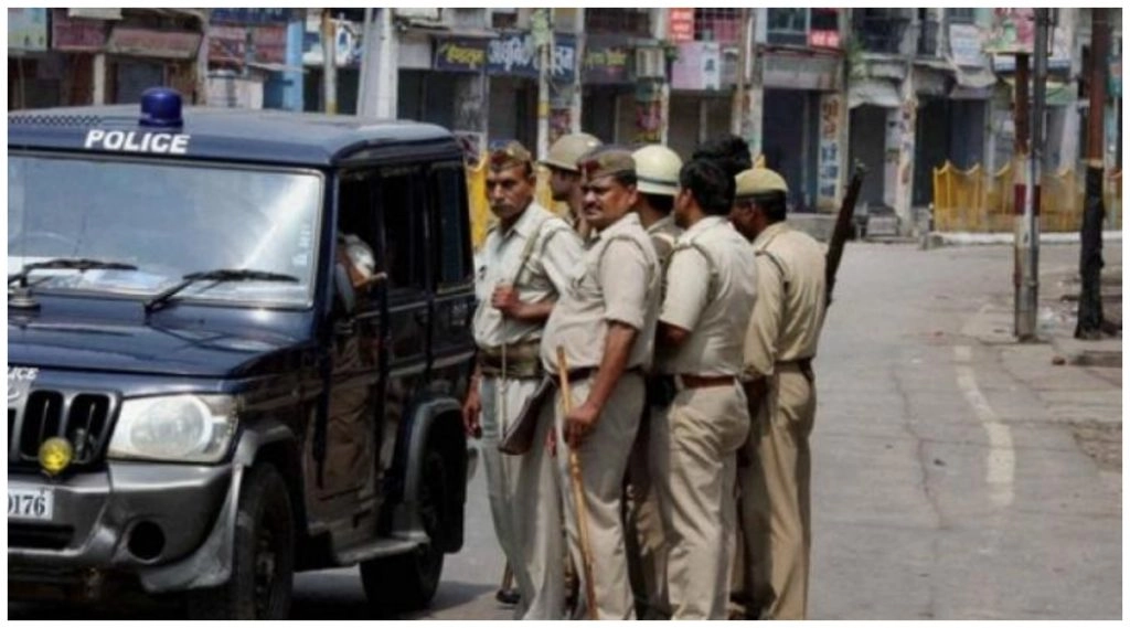 विधानसभा के सामने एक परिवार ने आत्मदाह करने की कोशिश की, पुलिस ने समय पर रोका