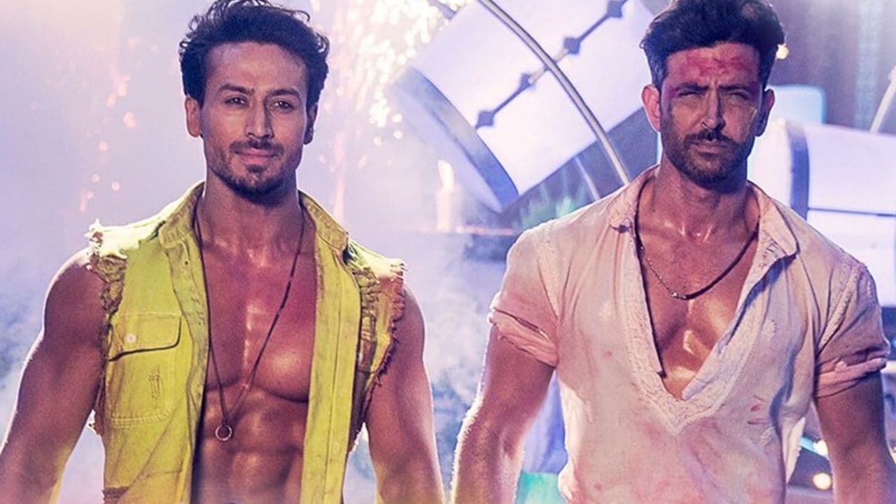 War Box Office: कमाई के मामले में पहले दिन ही ऋतिक रोशन और टाइगर श्रॉफ की फिल्म ने बनाया ये बड़ा रिकॉर्ड War Box Office: कमाई के मामले में पहले दिन ही ऋतिक रोशन और टाइगर श्रॉफ की फिल्म ने बनाया ये बड़ा रिकॉर्ड