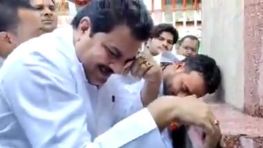 महात्मा गांधी की जयंती पर फफक-फफककर रोए सपा नेता फिरोज खान, देखें वायरल वीडियो