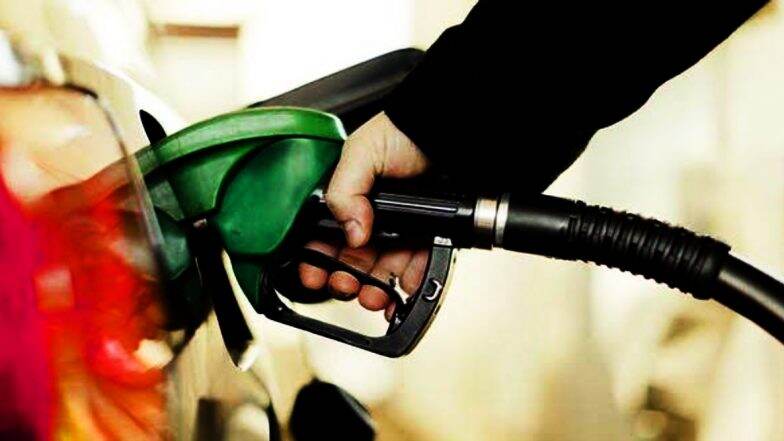 Petrol and Diesel Price 3rd November: पेट्रोल के दाम लगातार तीसरे दिन घटे, डीजल की कीमत स्थिर, जानें अपने प्रमुख शहरों के रेट्स Petrol and Diesel Price 3rd November: पेट्रोल के दाम लगातार तीसरे दिन घटे, डीजल की कीमत स्थिर, जानें अपने प्रमुख शहरों के रेट्स