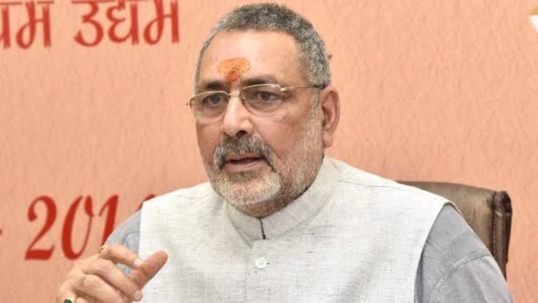 बिहार में बाढ़: केंद्रीय मंत्री गिरिराज सिंह ने सीएम नीतीश कुमार पर साधा निशाना, कहा- ताली सरदार को तो गाली भी सरदार को