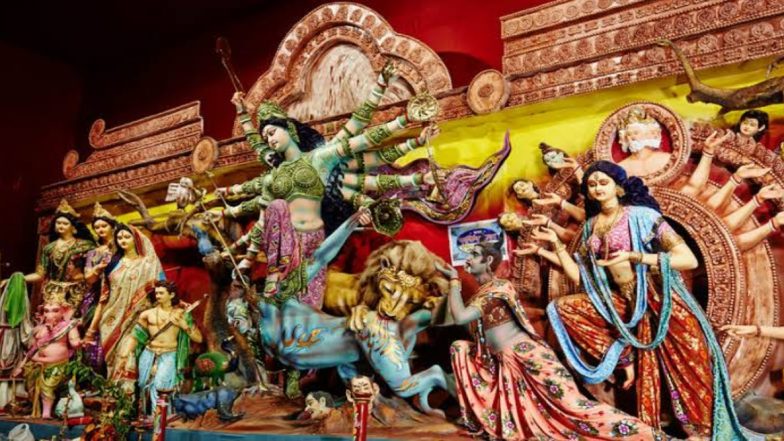 नवरात्री दुर्गा पूजा: कोलकाता के पूजा पंडालों में दिव्यांग आगंतुकों के लिए किया गया विशेष इंतजाम