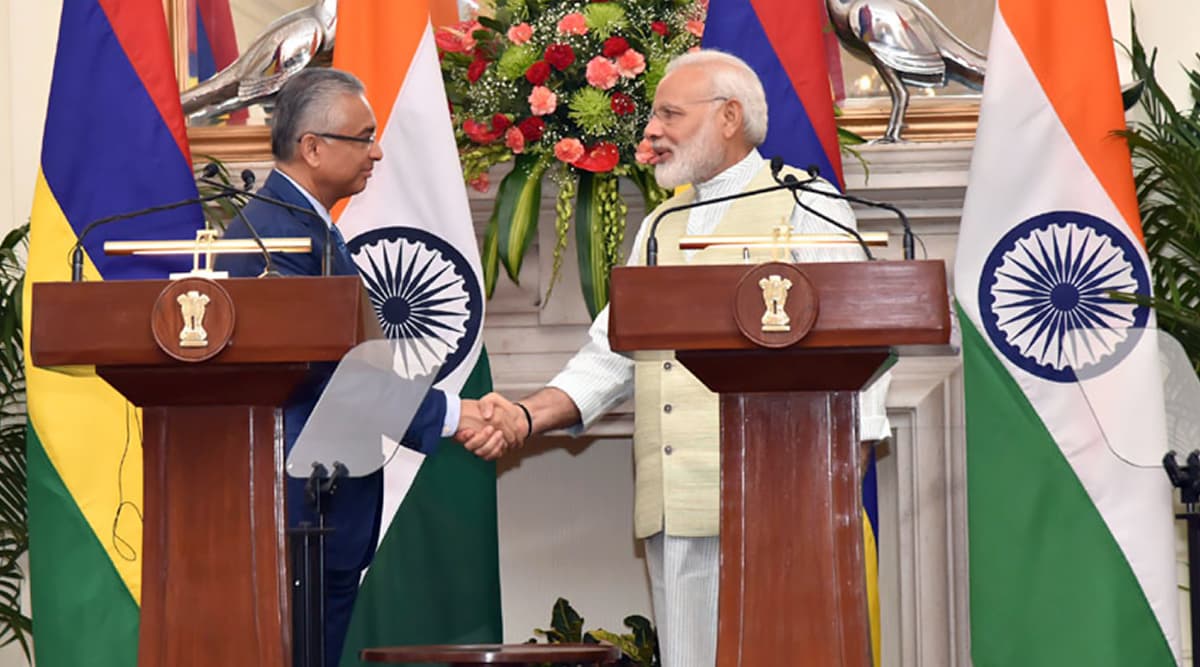 पीएम मोदी और मॉरिशस पीएम जगन्नाथ ने मेट्रो एक्सप्रेस ऑपरेशन और ENT हॉस्पिटल का किया शुभारंभ पीएम मोदी और मॉरिशस पीएम जगन्नाथ ने मेट्रो एक्सप्रेस ऑपरेशन और ENT हॉस्पिटल का किया शुभारंभ