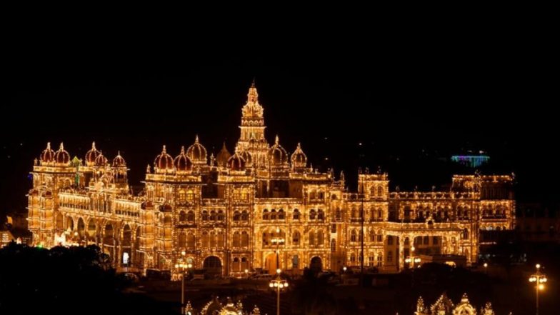 Dussehra 2019: दुनिया का सबसे भव्य और दिव्य है मैसूर का शाही दशहरा, जिसे देखने के लिए दुनियाभर से आते हैं पर्यटक
