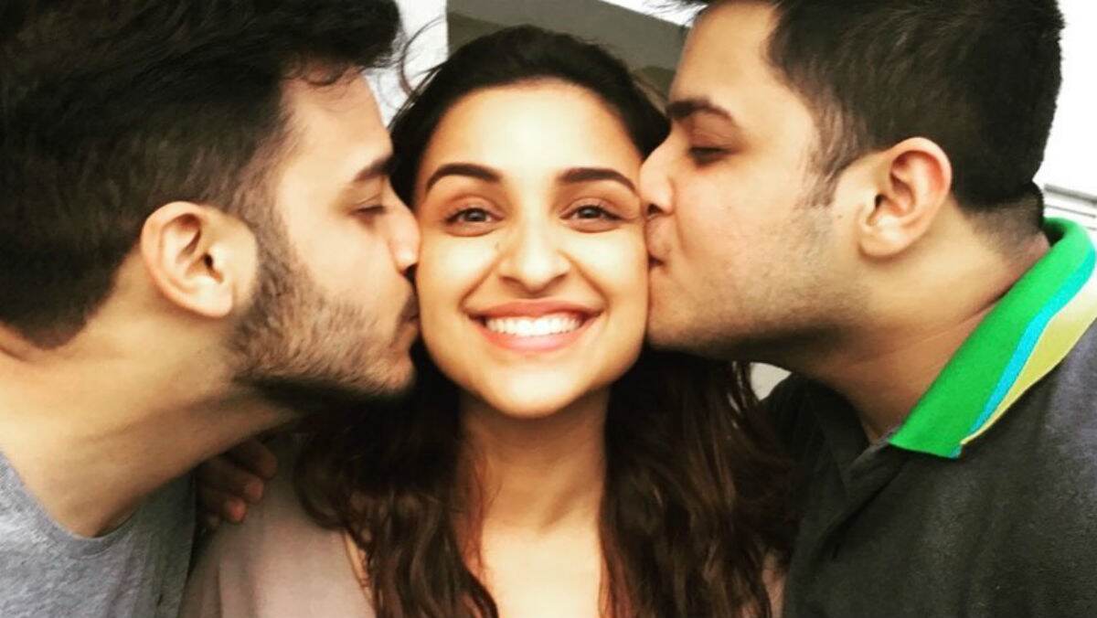 भाई दूज पर परिणीति चोपड़ा ने अपने भाइयों के लिए शेयर ये स्पेशल मैसेज भाई दूज पर परिणीति चोपड़ा ने अपने भाइयों के लिए शेयर ये स्पेशल मैसेज