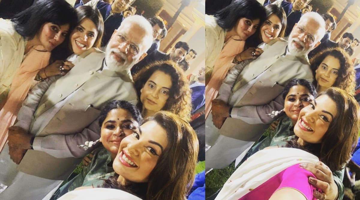 एकता कपूर, कंगना रनौत और जैकलीन फर्नांडीज का साथ पाकर पीएम मोदी ने कहा- हमारी नारी शक्ति दुनिया में चमकती रहे एकता कपूर, कंगना रनौत और जैकलीन फर्नांडीज का साथ पाकर पीएम मोदी ने कहा- हमारी नारी शक्ति दुनिया में चमकती रहे