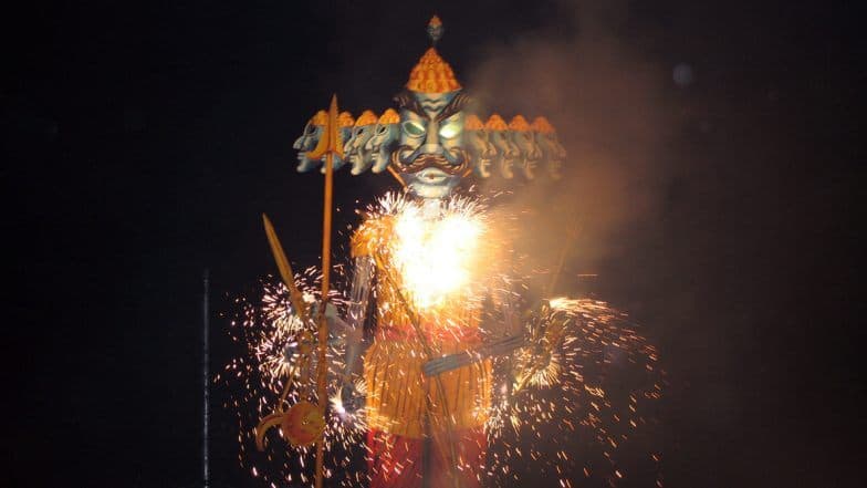 Dussehra 2019: आज होगा रावण का दहन, विजयादशमी पर ये 10 उपाय करेंगे आपकी समस्याओं का समाधान Dussehra 2019: आज होगा रावण का दहन, विजयादशमी पर ये 10 उपाय करेंगे आपकी समस्याओं का समाधान