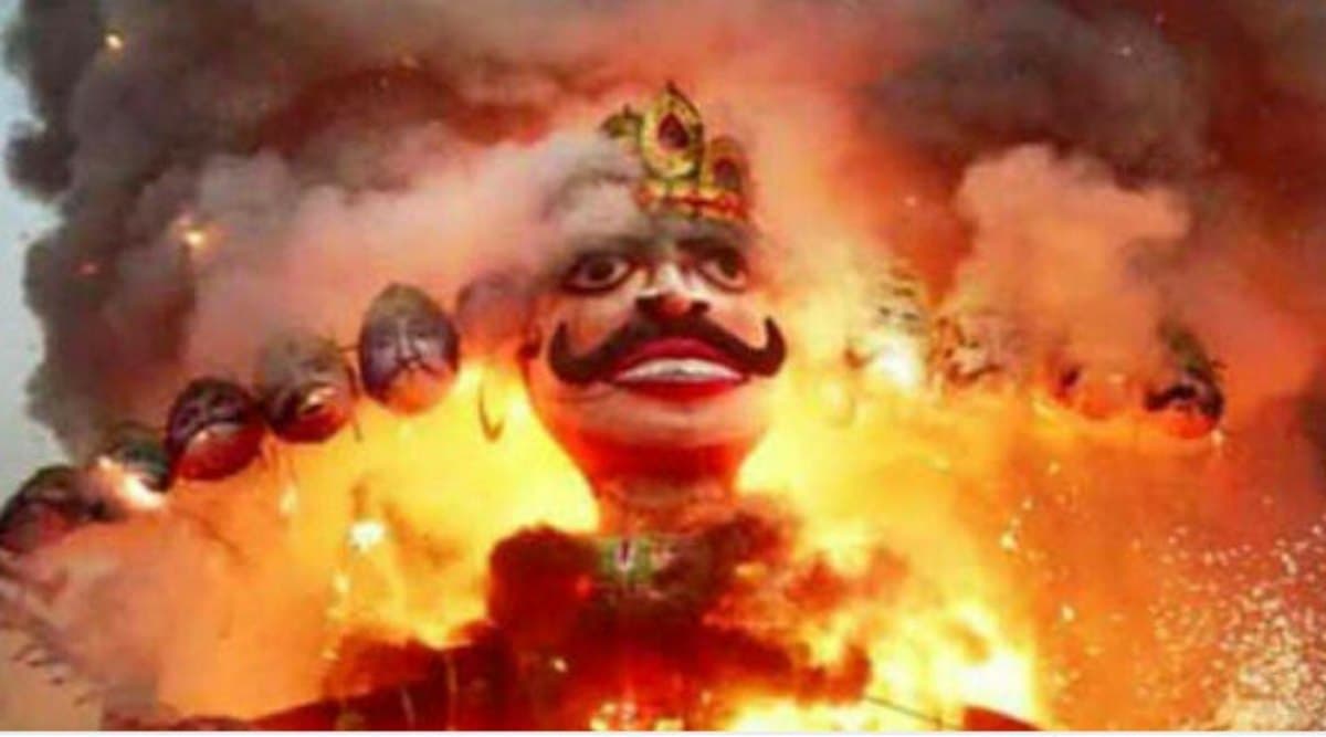 Dussehra 2019: मध्य प्रदेश के शिवपुरी का रावण दहन कार्यक्रम पेश करता है हिंदू-मुस्लिम एकता की अनोखी मिसाल Dussehra 2019: मध्य प्रदेश के शिवपुरी का रावण दहन कार्यक्रम पेश करता है हिंदू-मुस्लिम एकता की अनोखी मिसाल