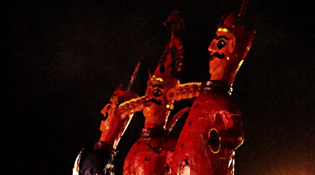 Dussehra 2019 Ravan Dahan Muhurat: जानिए रावण दहन का सही समय, विजयादशमी पूजा विधि और शुभ मुहूर्त समेत तमाम जानकारी Dussehra 2019 Ravan Dahan Muhurat: जानिए रावण दहन का सही समय, विजयादशमी पूजा विधि और शुभ मुहूर्त समेत तमाम जानकारी