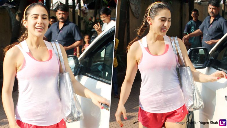 Video: सेल्फी लेने के दौरान फैन ने की सारा अली खान को छूने की कोशिश, एक्ट्रेस ने किया ऐसा बर्ताव कि हर कोई करने लगा तारीफ